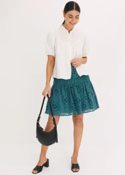 Mini-jupe en broderie anglaise