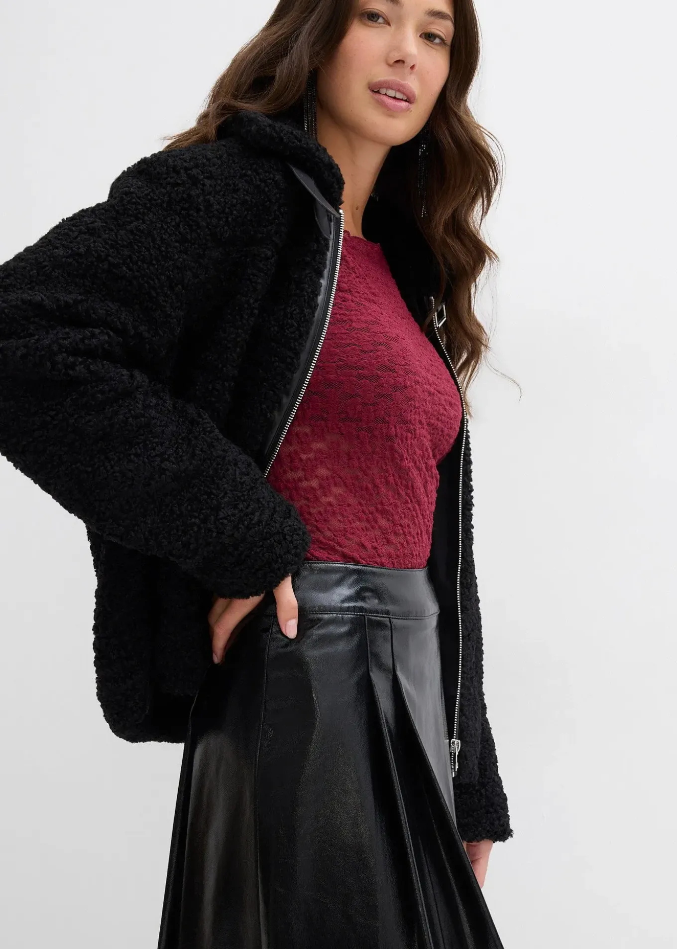 Mini-jupe enduite à plis creux