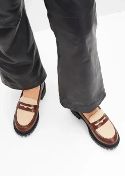 Mocassins à semelle épaisse