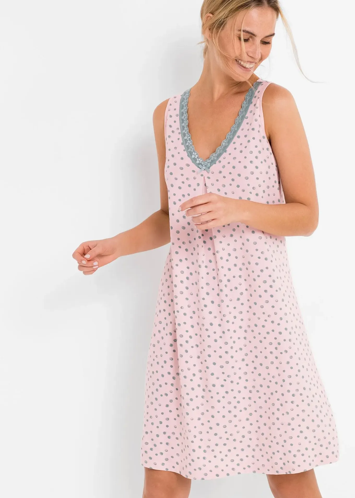 Nuisette courte et douce en viscose mélangée