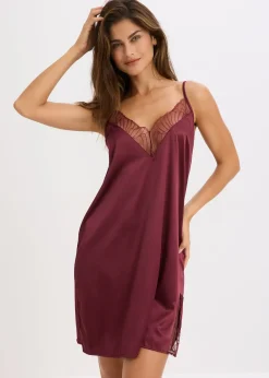 Nuisette en satin avec broderies