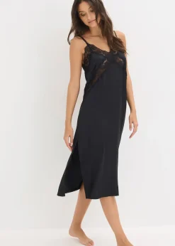 Nuisette en satin avec dentelle