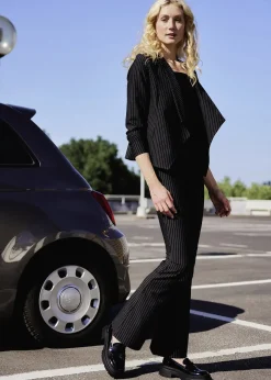 Pantalon à fines rayures