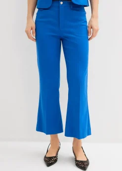 Pantalon 7/8 évasé avec bouton décoratif