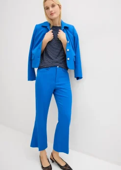 Pantalon 7/8 évasé avec bouton décoratif