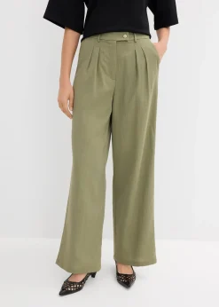 Pantalon avec bouton décoratif