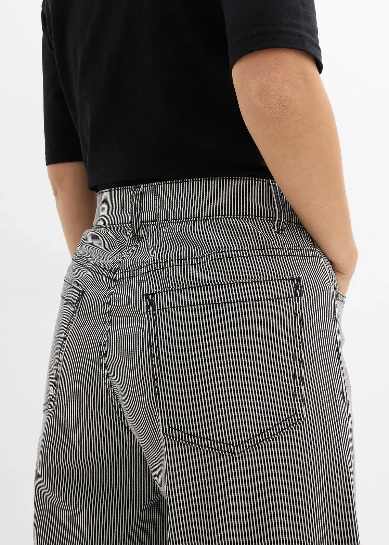 Pantalon ballon à rayures