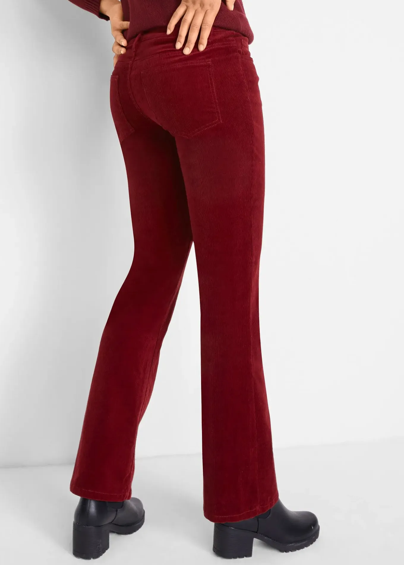 Pantalon bootcut en velours côtelé extensible