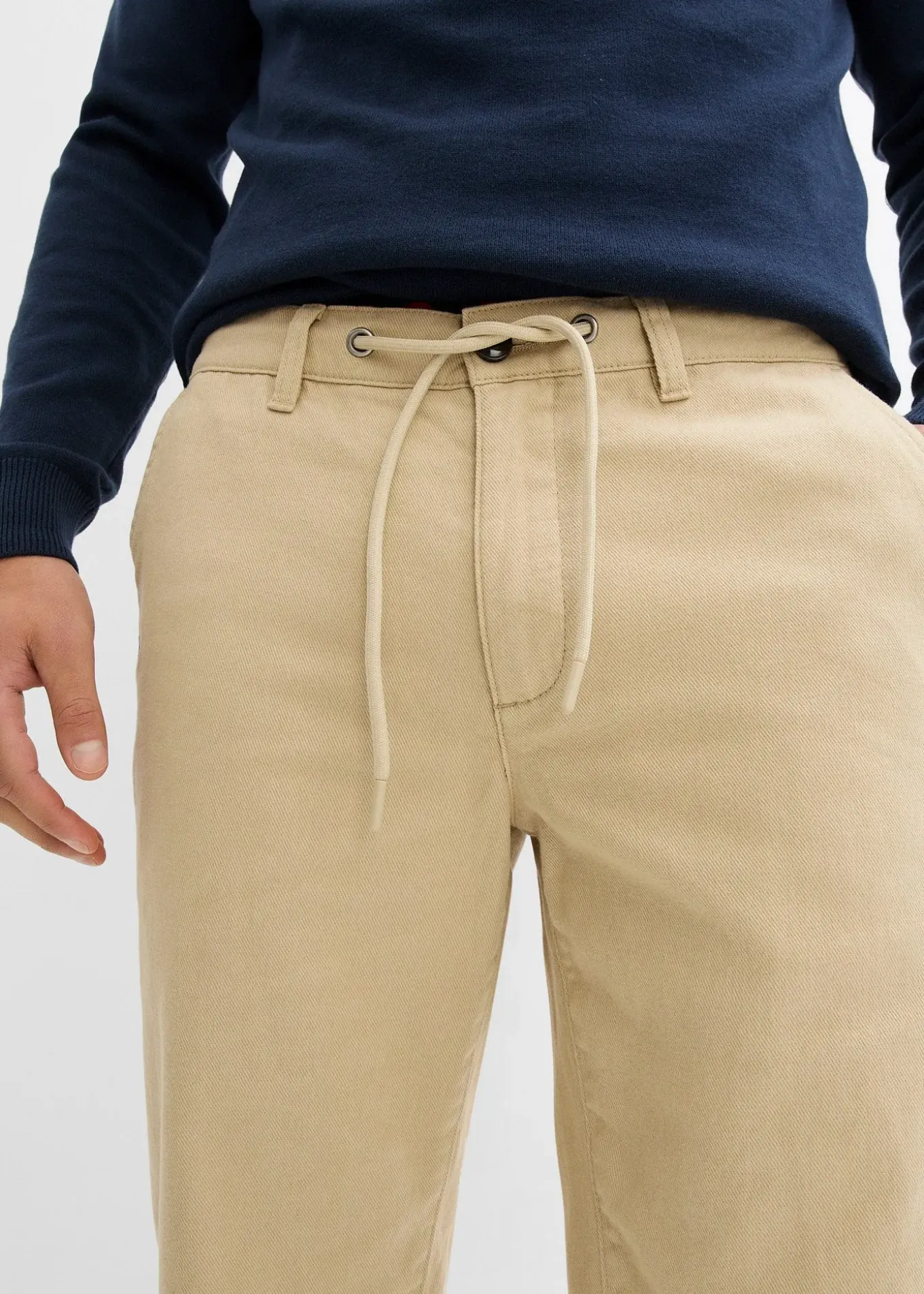 Pantalon chino droit et ample, 100% coton