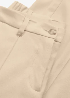 Pantalon de tailleur, coupe flare