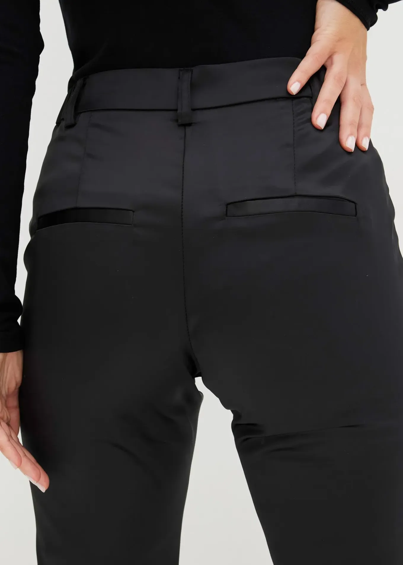 Pantalon de tailleur en satin