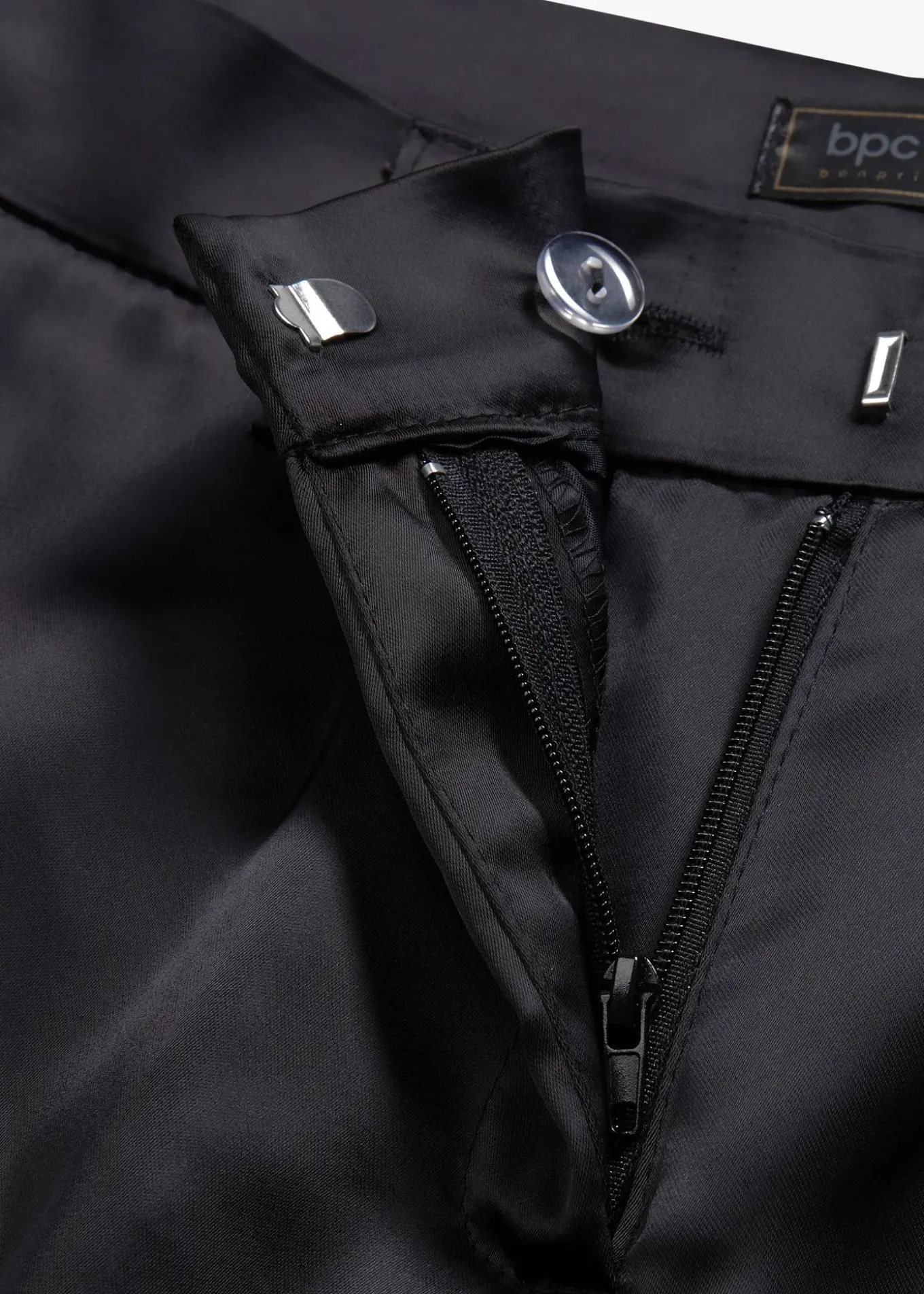 Pantalon de tailleur en satin