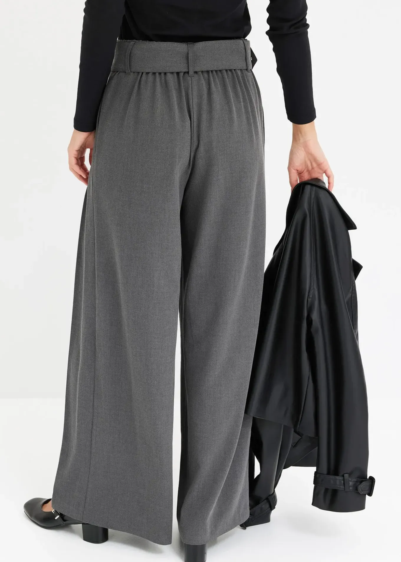 Pantalon de tailleur fluide en viscose mélangée