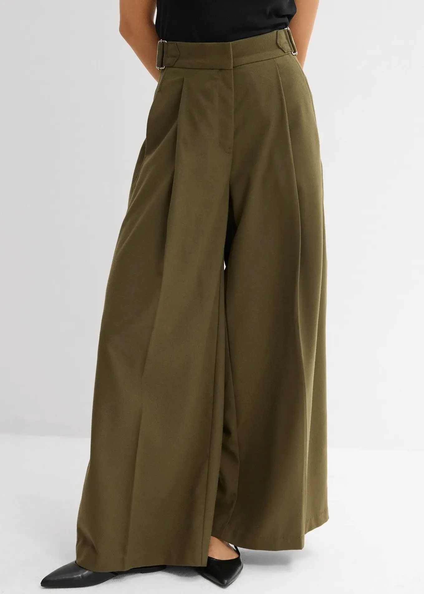Pantalon en viscose mélangée avec boucles latérales
