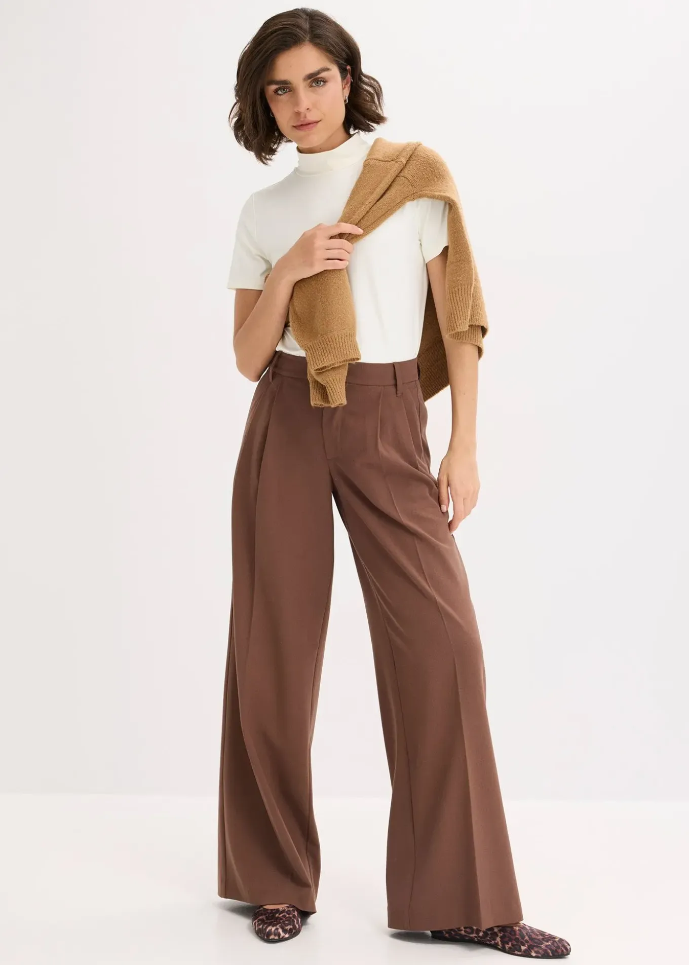 Pantalon fluide à pinces en viscose mélangée