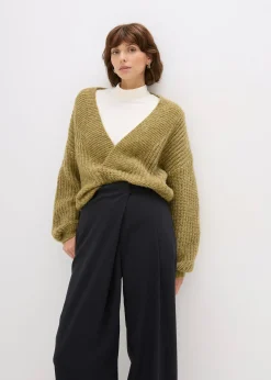 Pantalon large à pinces et fermeture croisée