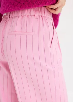 Pantalon large à pinces et rayures tennis