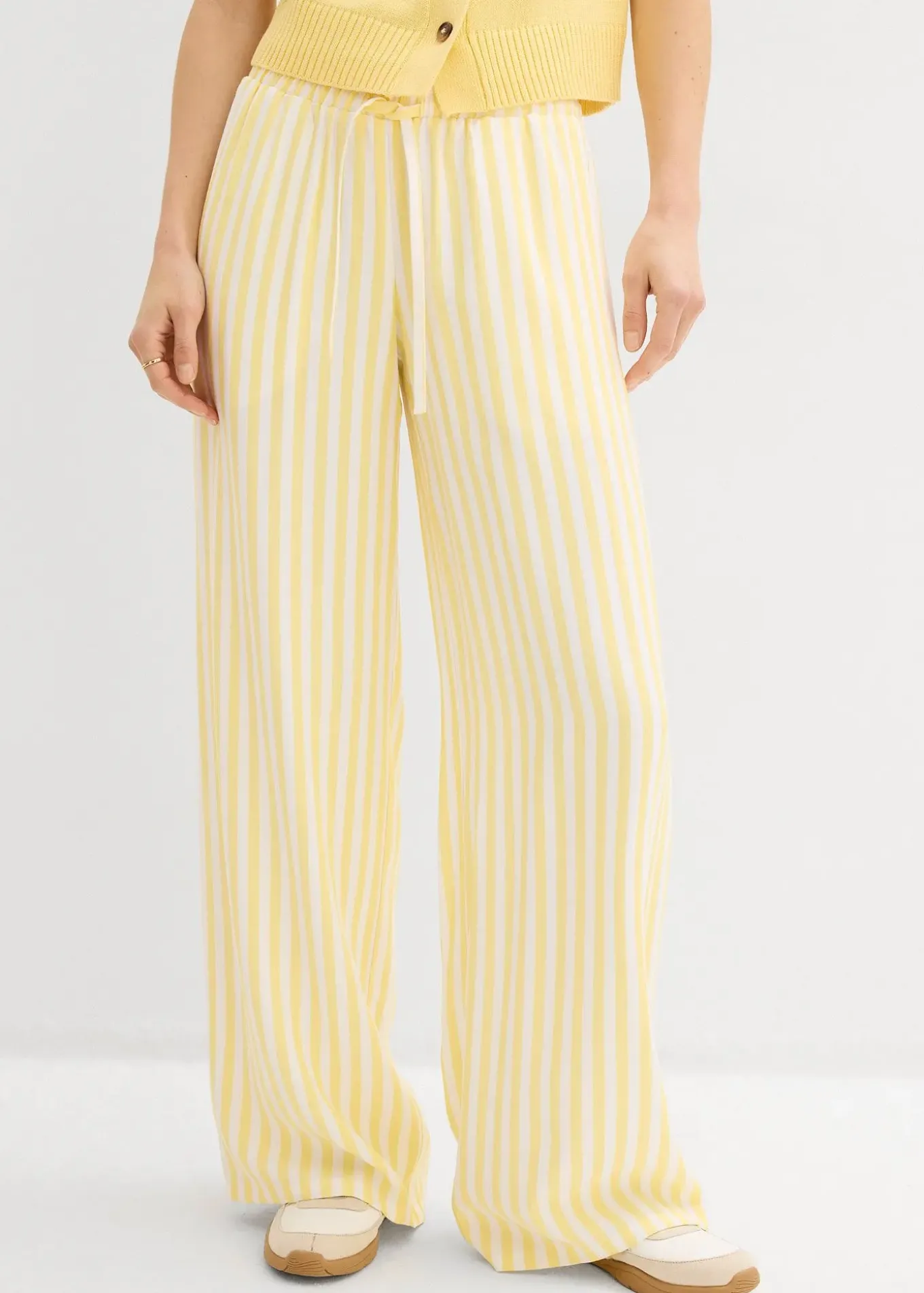 Pantalon large à pinces, fluide