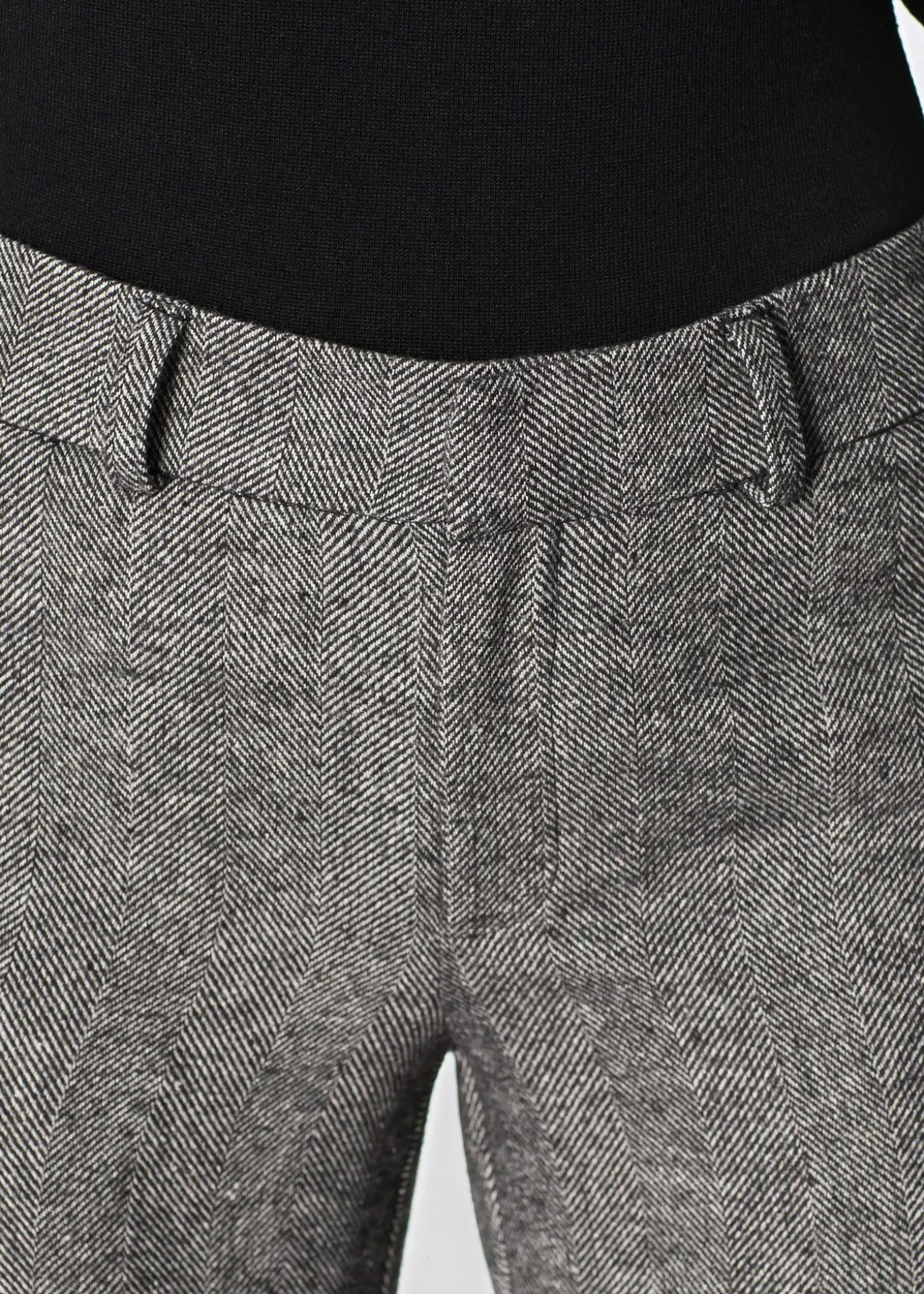 Pantalon large à pinces, taille courte