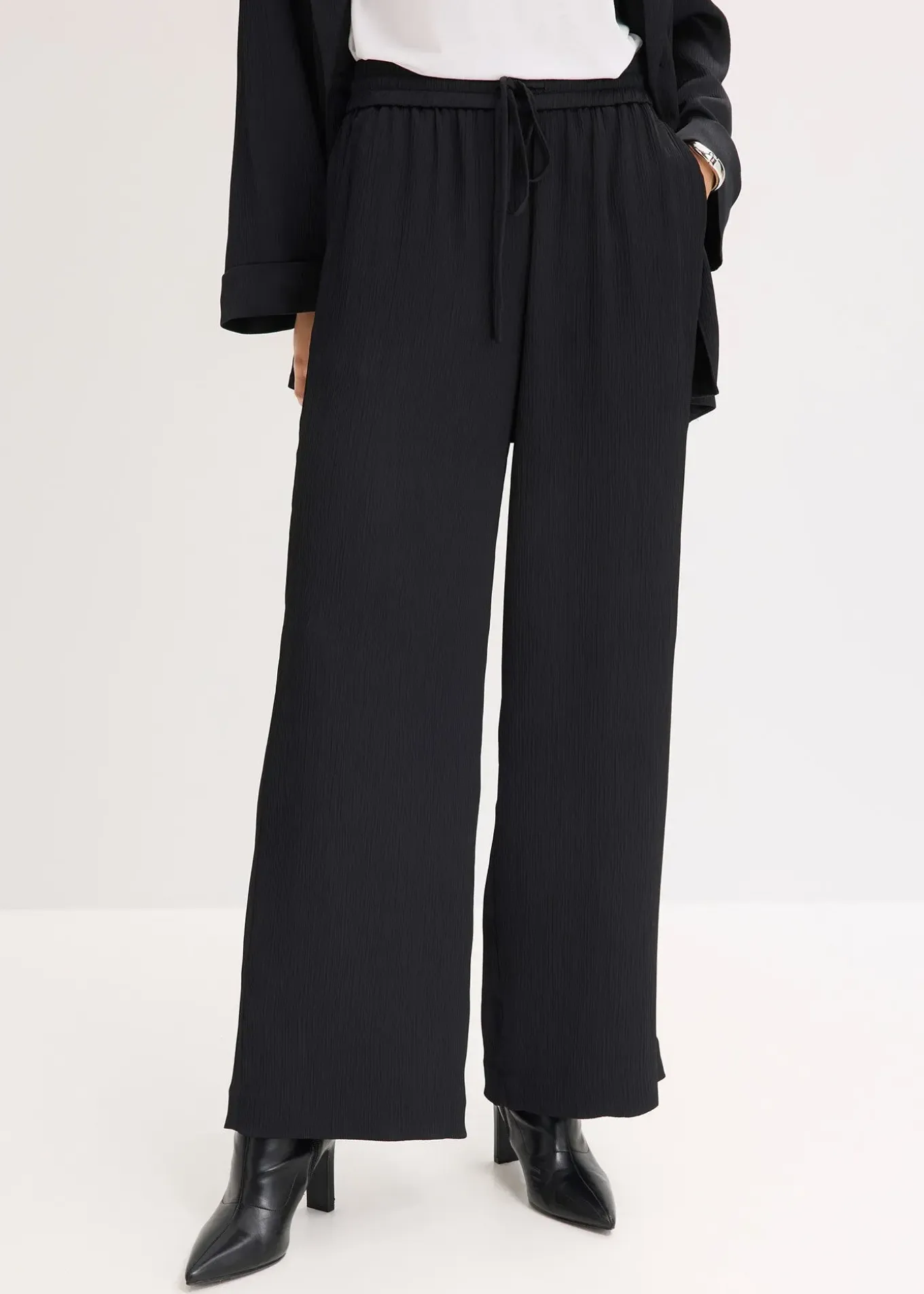 Pantalon large à taille élastiquée