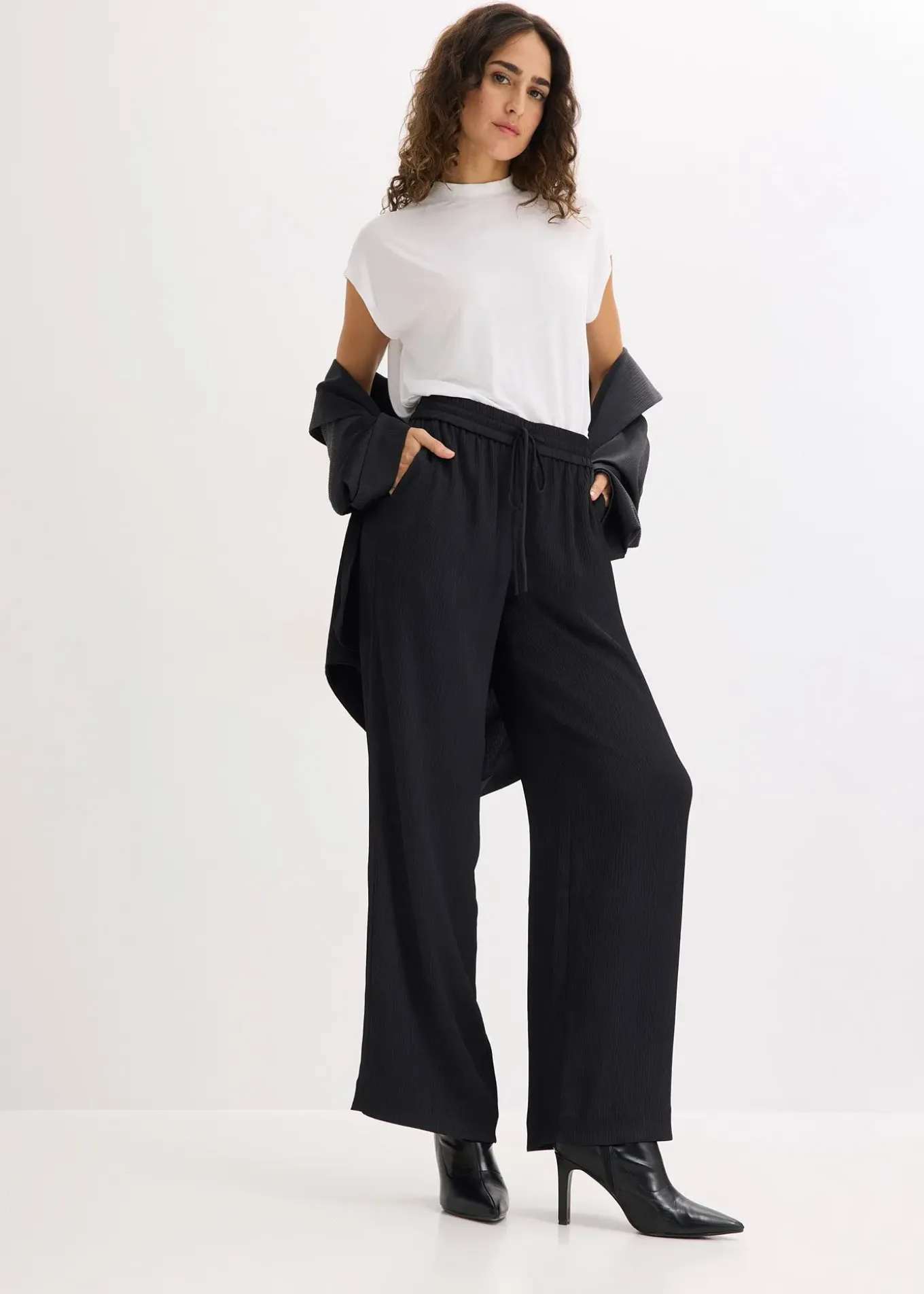 Pantalon large à taille élastiquée