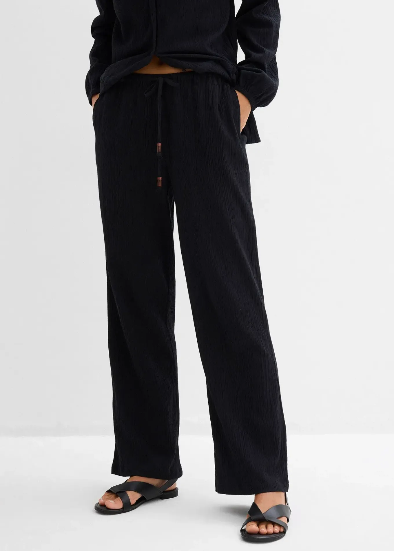 Pantalon large, effet froissé