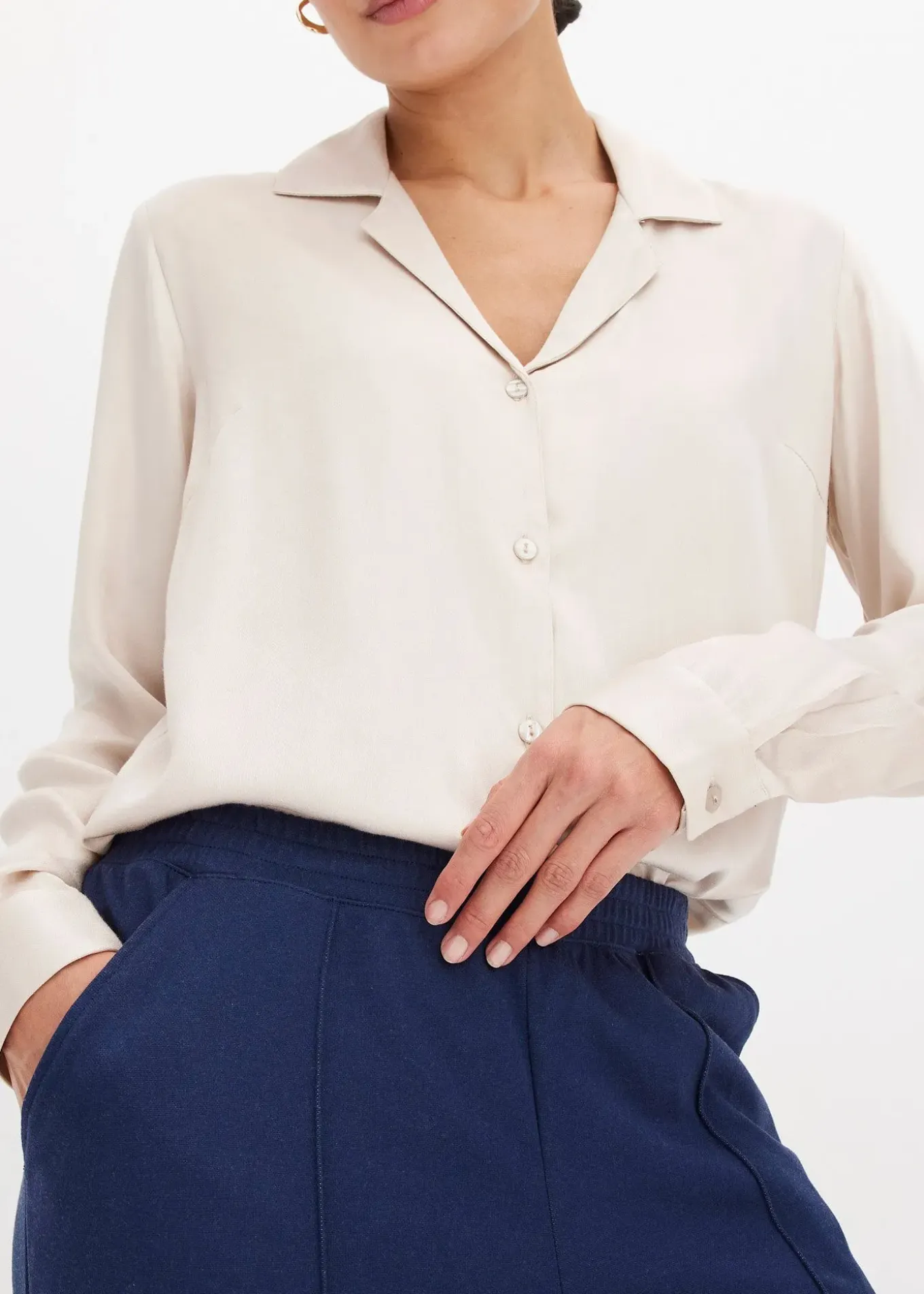 Pantalon élastiqué avec nervures devant