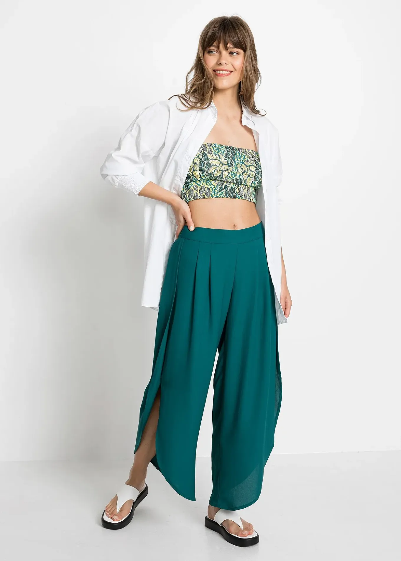 Pantalon palazzo fendu sur les côtés