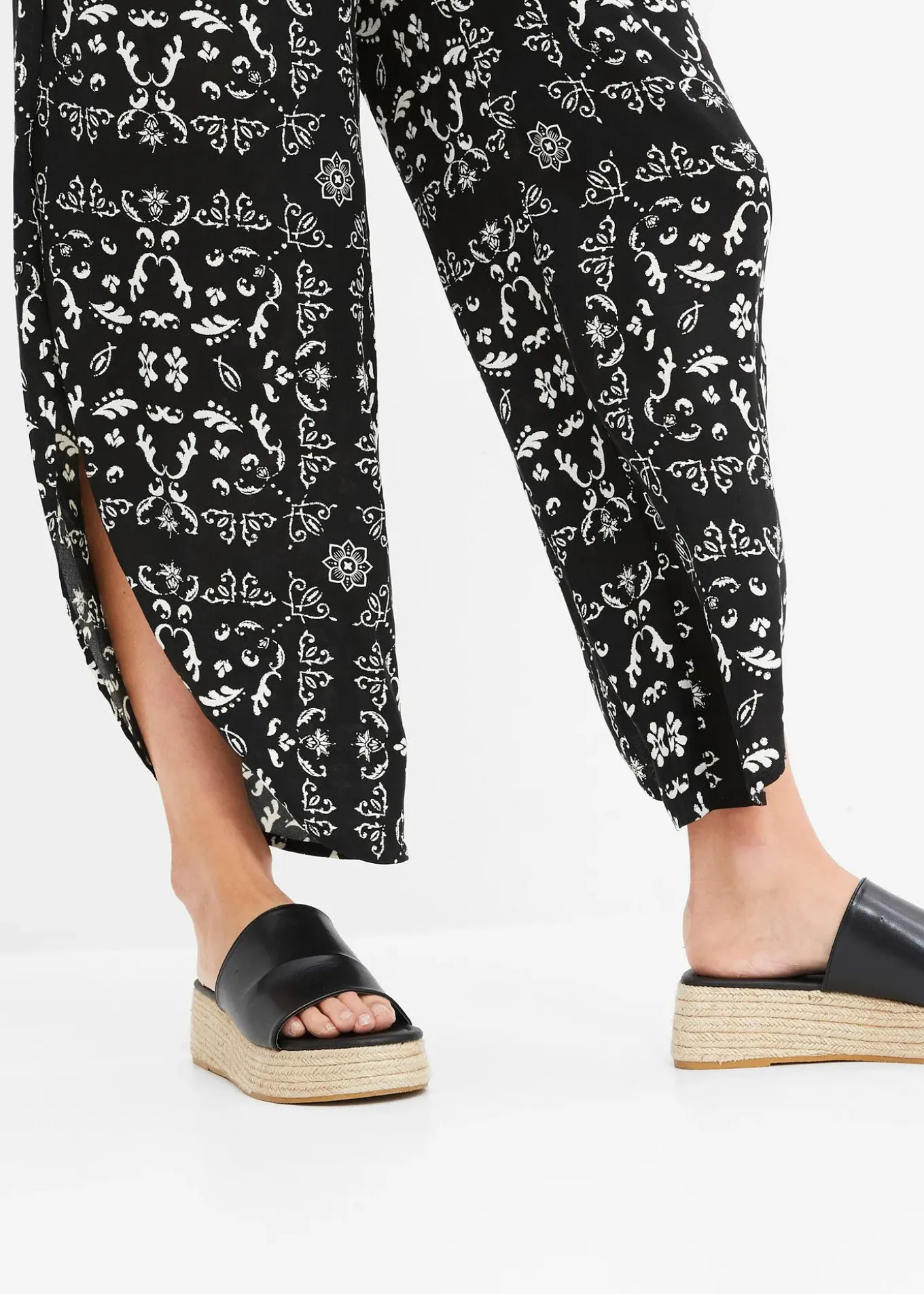 Pantalon paréo fendu sur les côtés