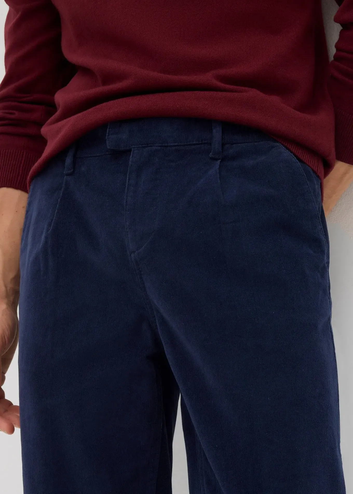 Pantalon regular en velours côtelé de coton extensible, fuselé