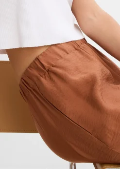 Pantalon taille élastiquée avec nouettes