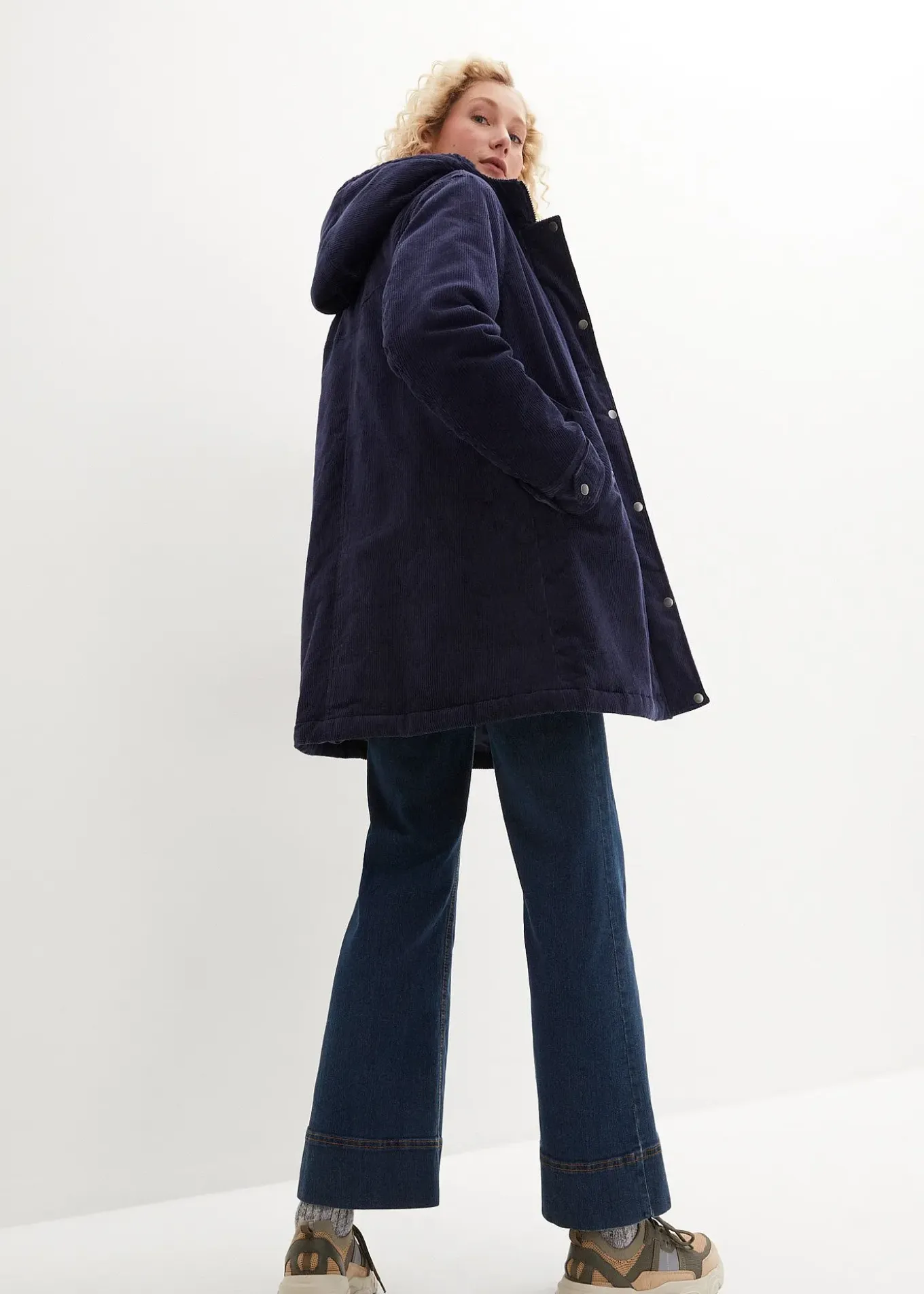 Parka chaude en velours côtelé avec capuche doublée polaire, coupe trapèze