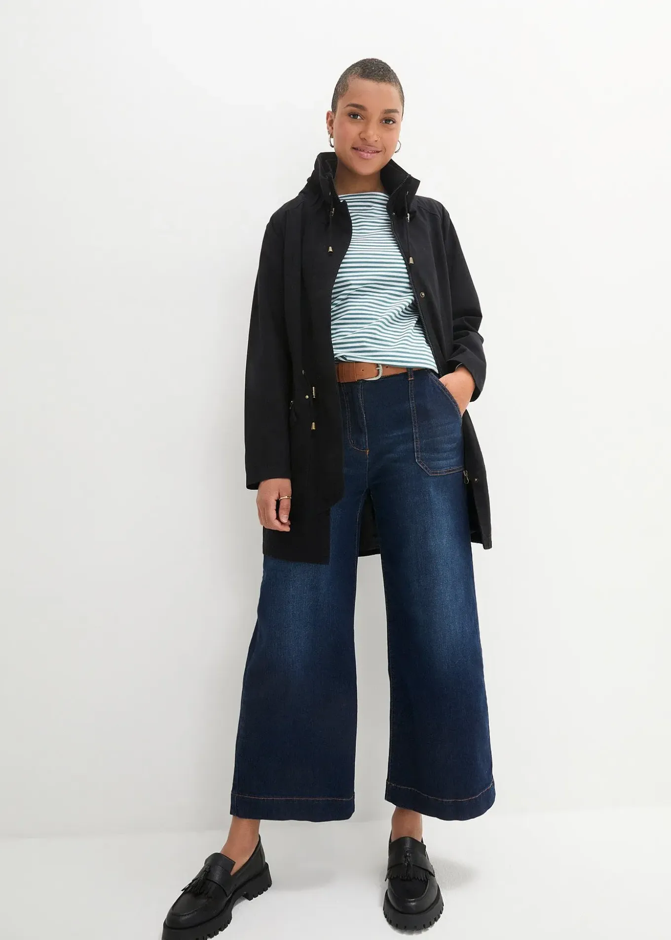 Parka courte en coton à col montant, cintrée