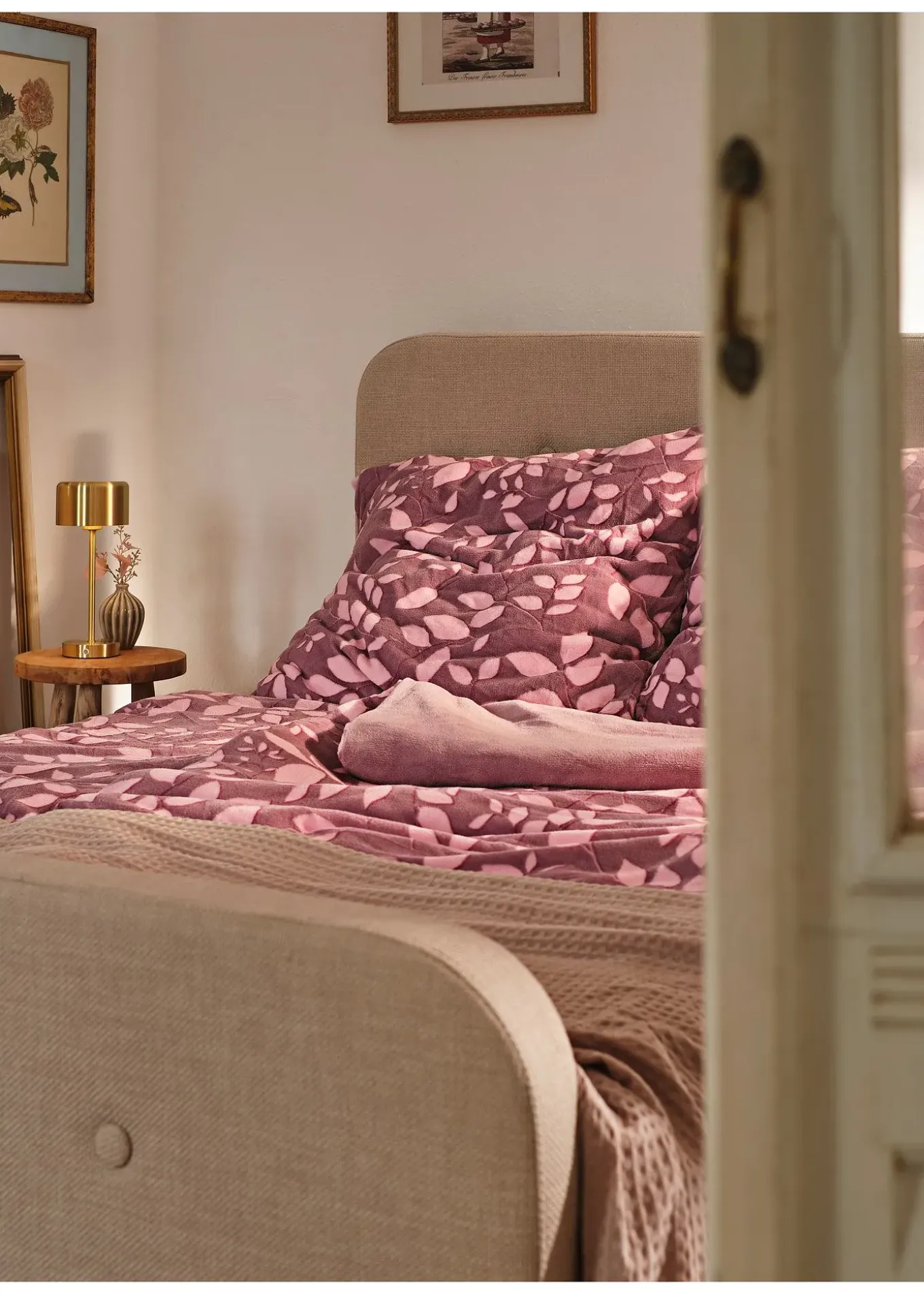 Parure de lit réversible toucher cachemire, motif floral