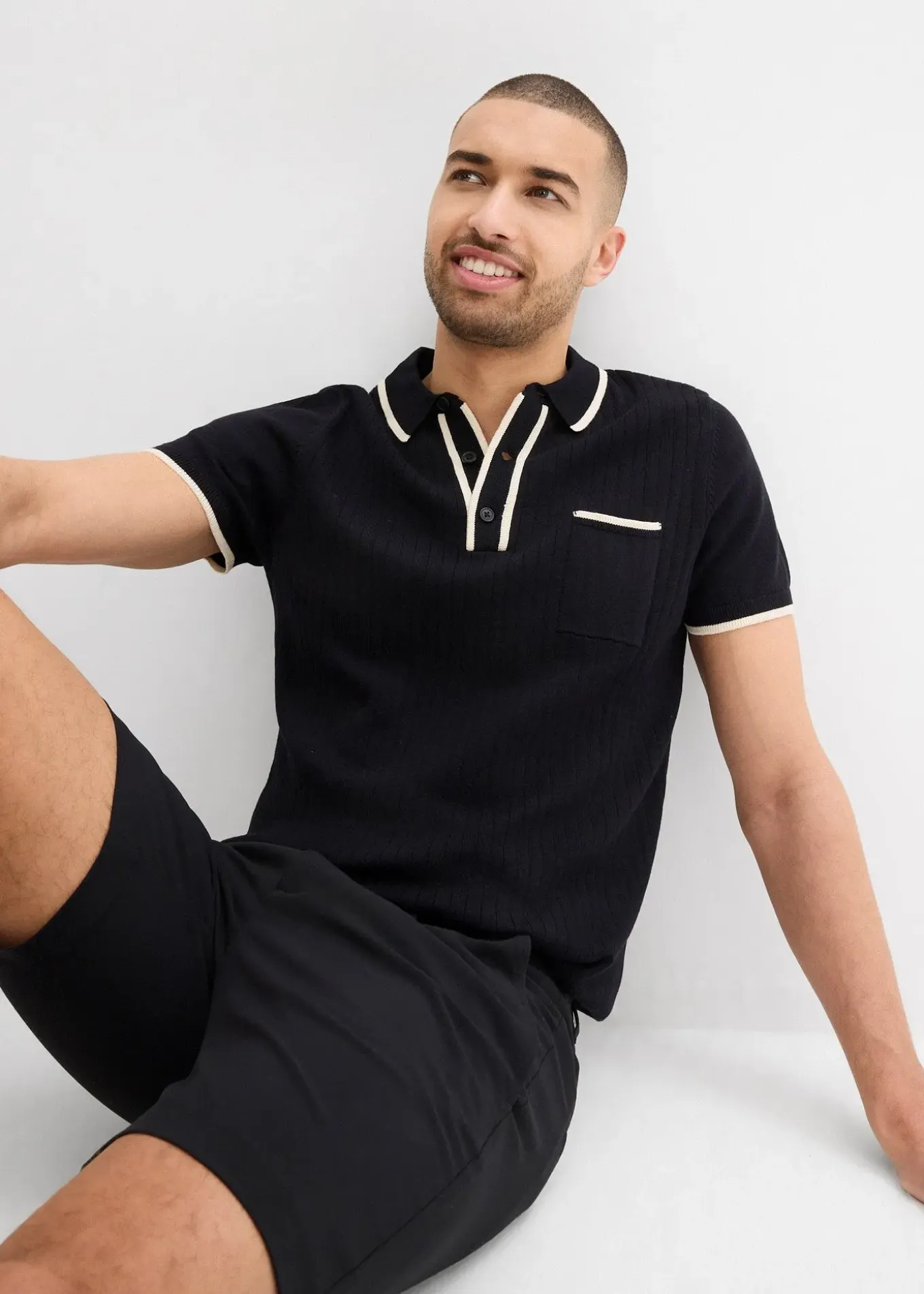 Polo à détails contrastants