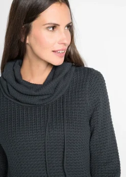 Pull à col roulé avec cordons