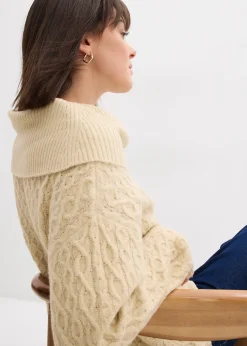 Pull à motif torsadé