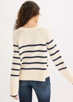 Pull à rayures contrastantes