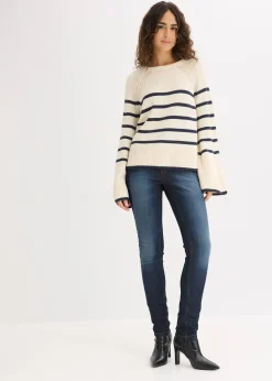 Pull à rayures contrastantes