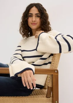 Pull à rayures contrastantes
