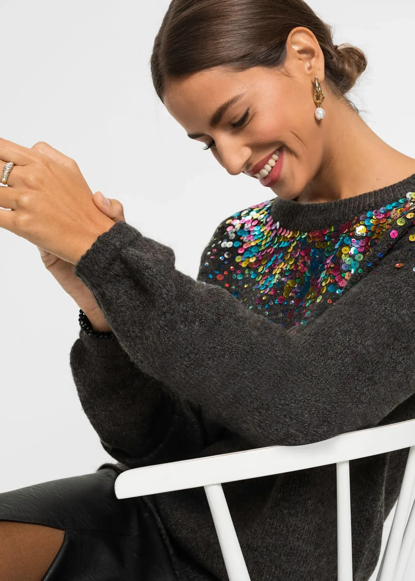 Pull à sequins multicolores