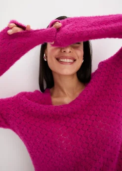 Pull ajouré avec fil peluche