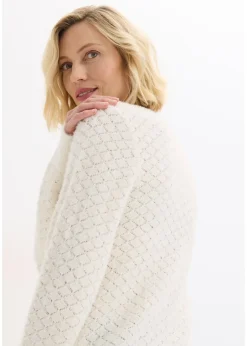 Pull ajouré avec fil peluche