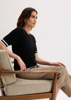 Pull ajouré en maille poilue