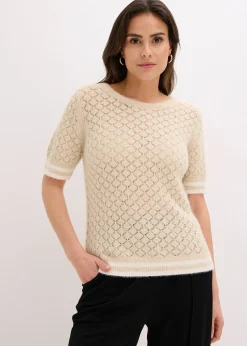 Pull ajouré en maille poilue