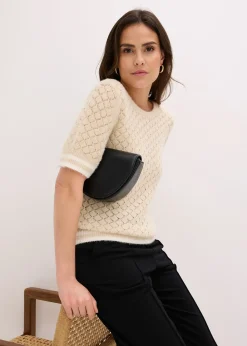 Pull ajouré en maille poilue