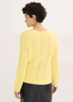 Pull ajouré en maille poilue