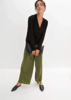 Pull ajouré style cache-cœur