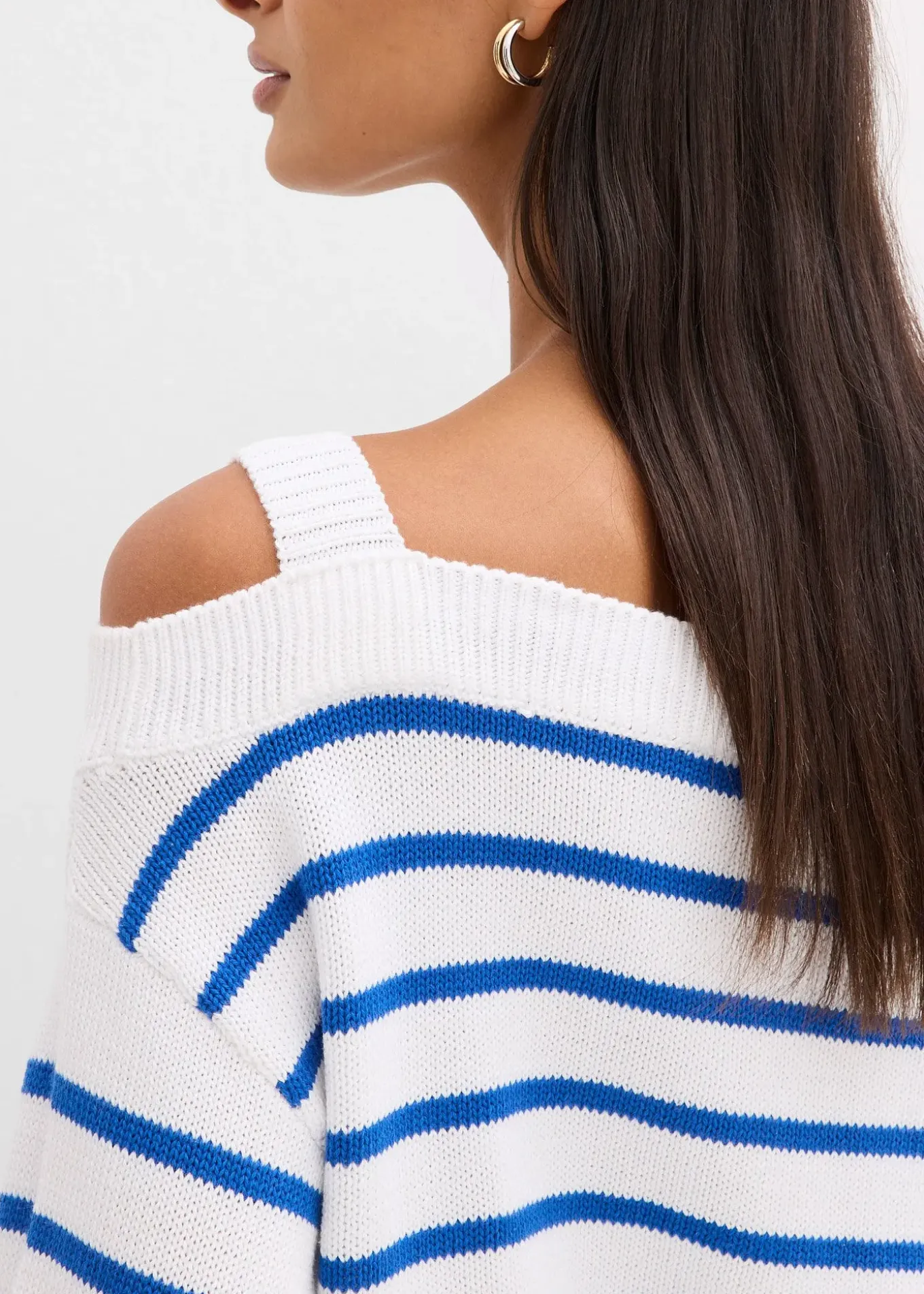 Pull asymétrique ample