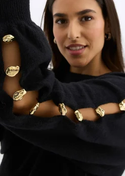 Pull avec perles métalliques